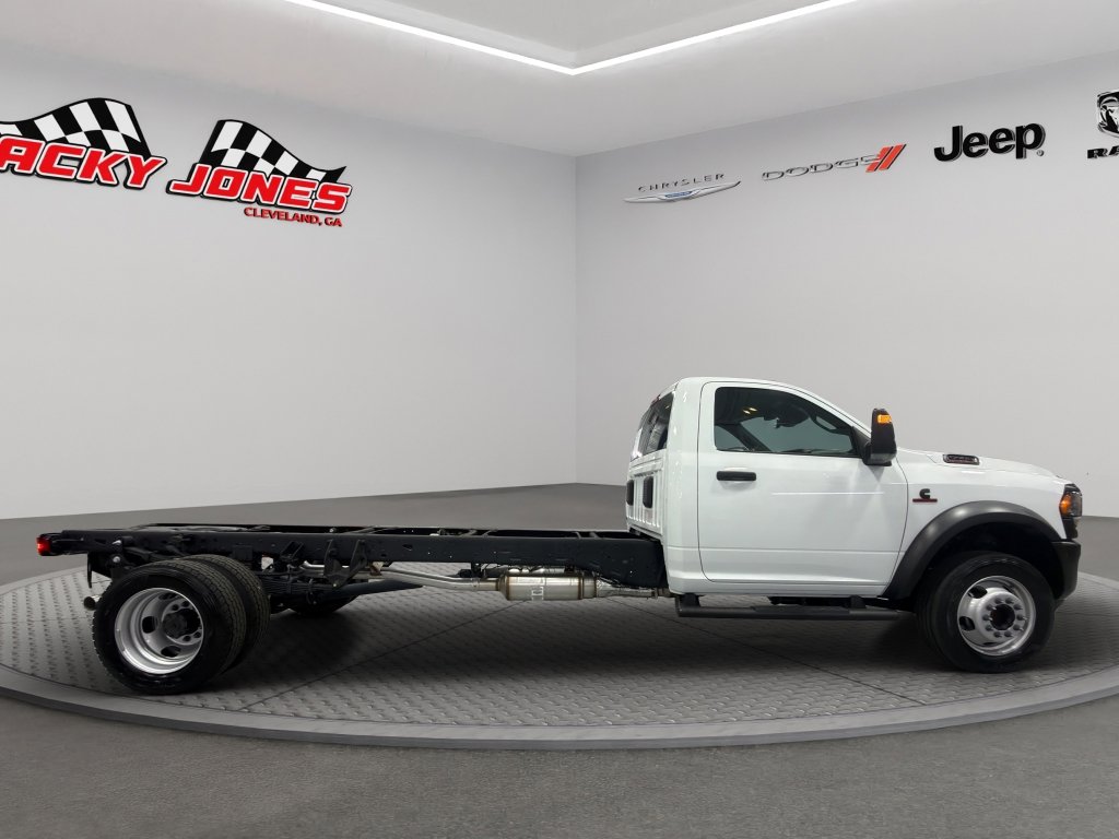 Used 2024 RAM 5500 Tradesman w/ Safety Group image 11
