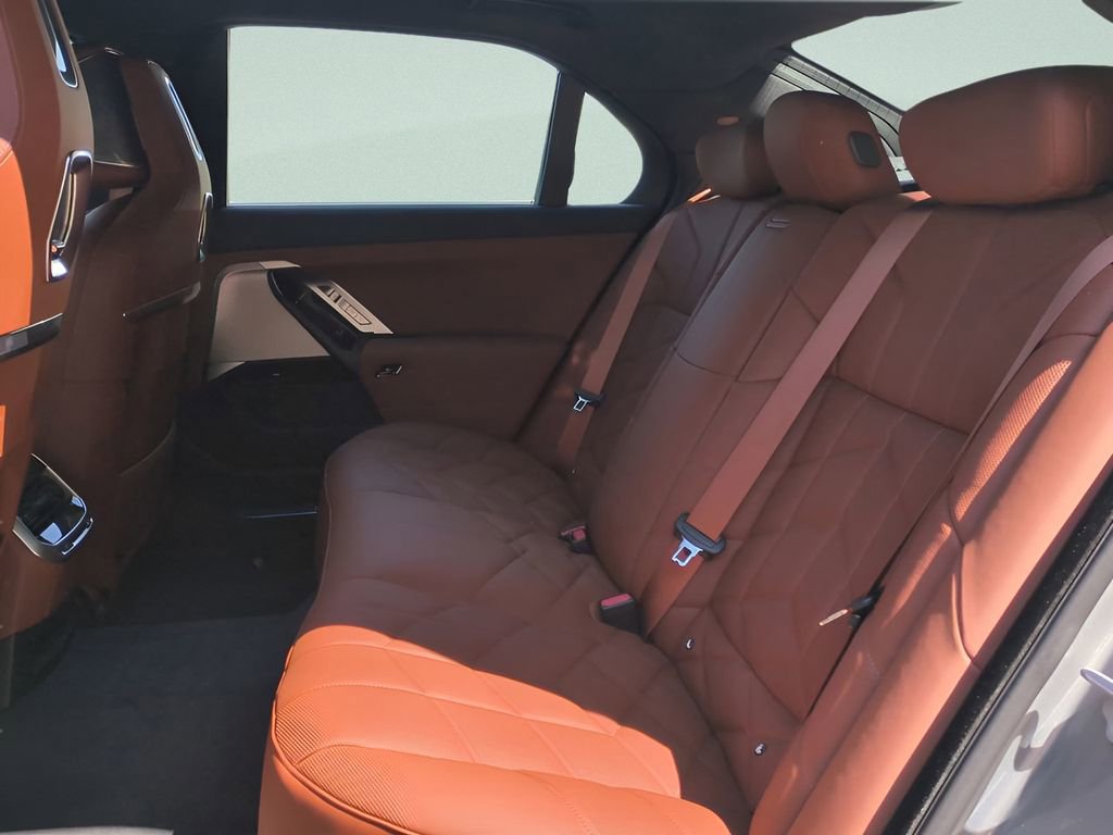 New 2026 BMW 750e xDrive AWD/4WD image 13