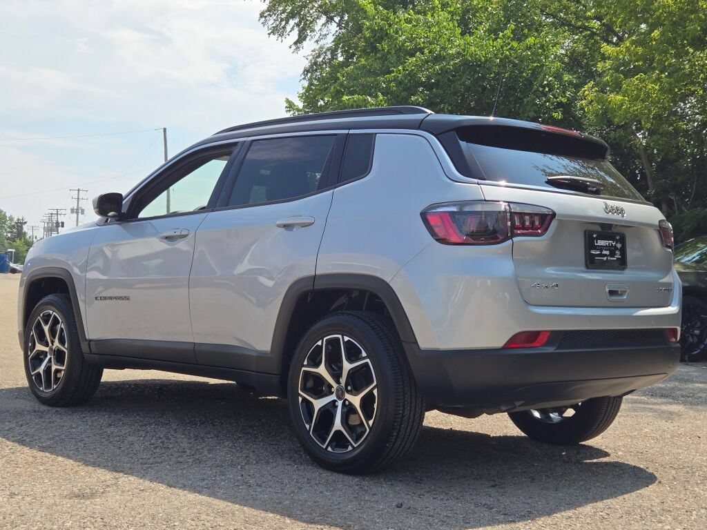 New 2026 Jeep Compass Limited AWD/4WD image 15