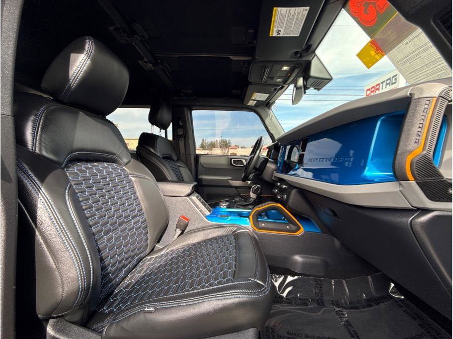 Used 2023 Ford Bronco Badlands image 14