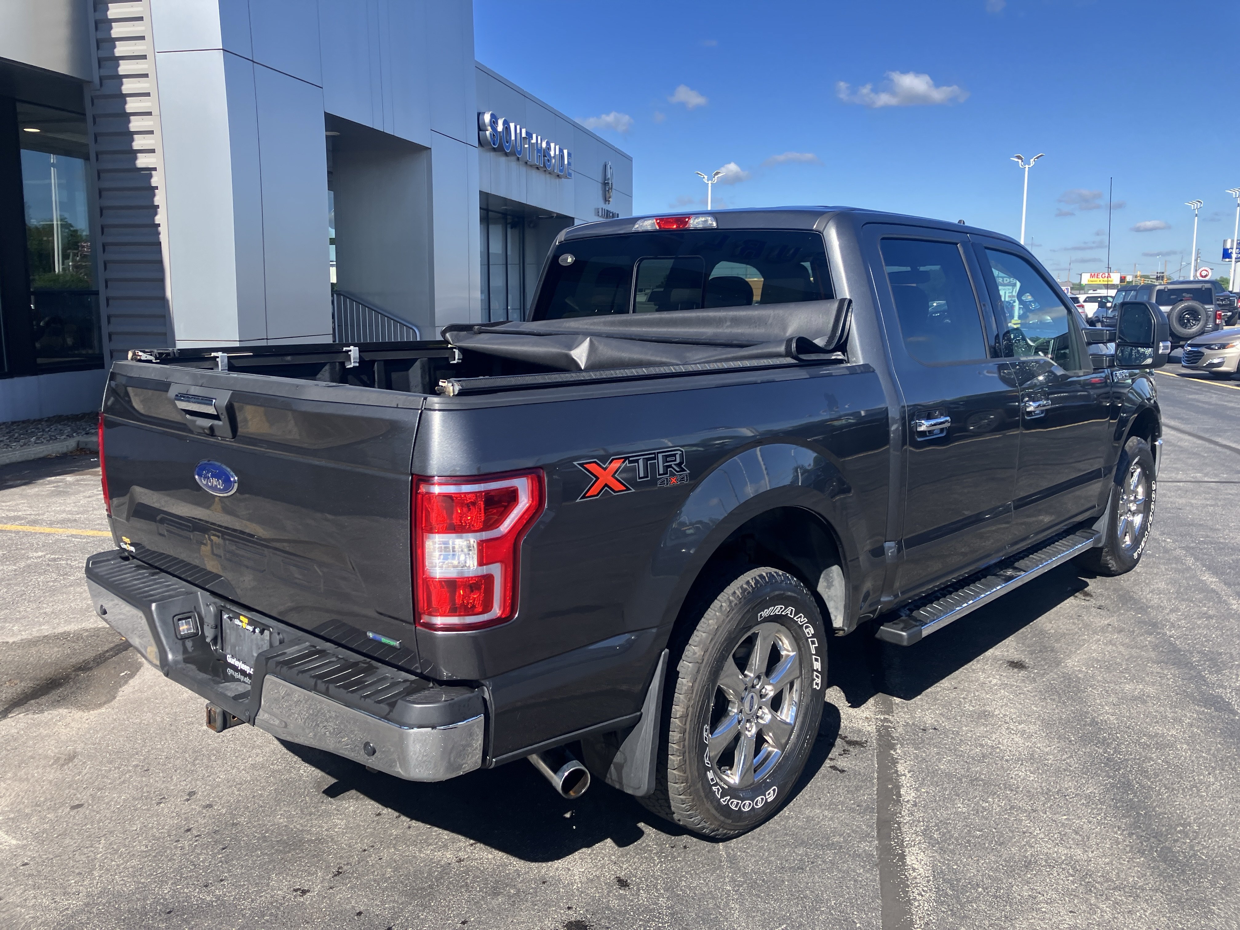 Used 2020 Ford F150 XLT w/ Equipment Group 302A Luxury AWD/4WD image 7
