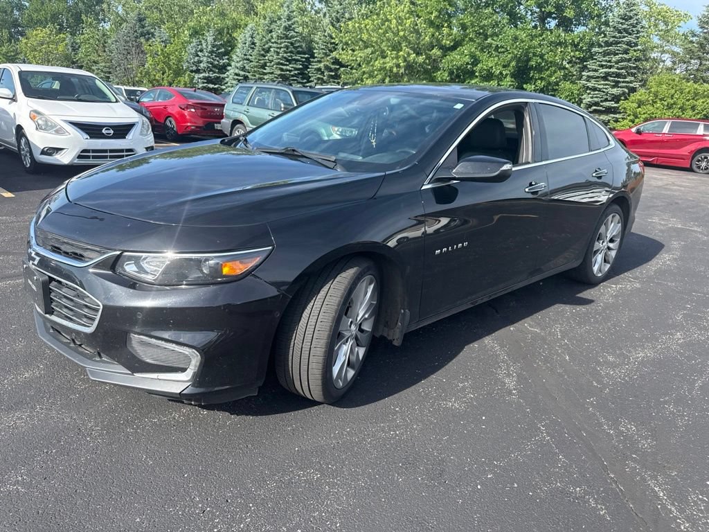 Used 2018 Chevrolet Malibu Premier w/ Premier Sun and Wheel Package FWD image 5