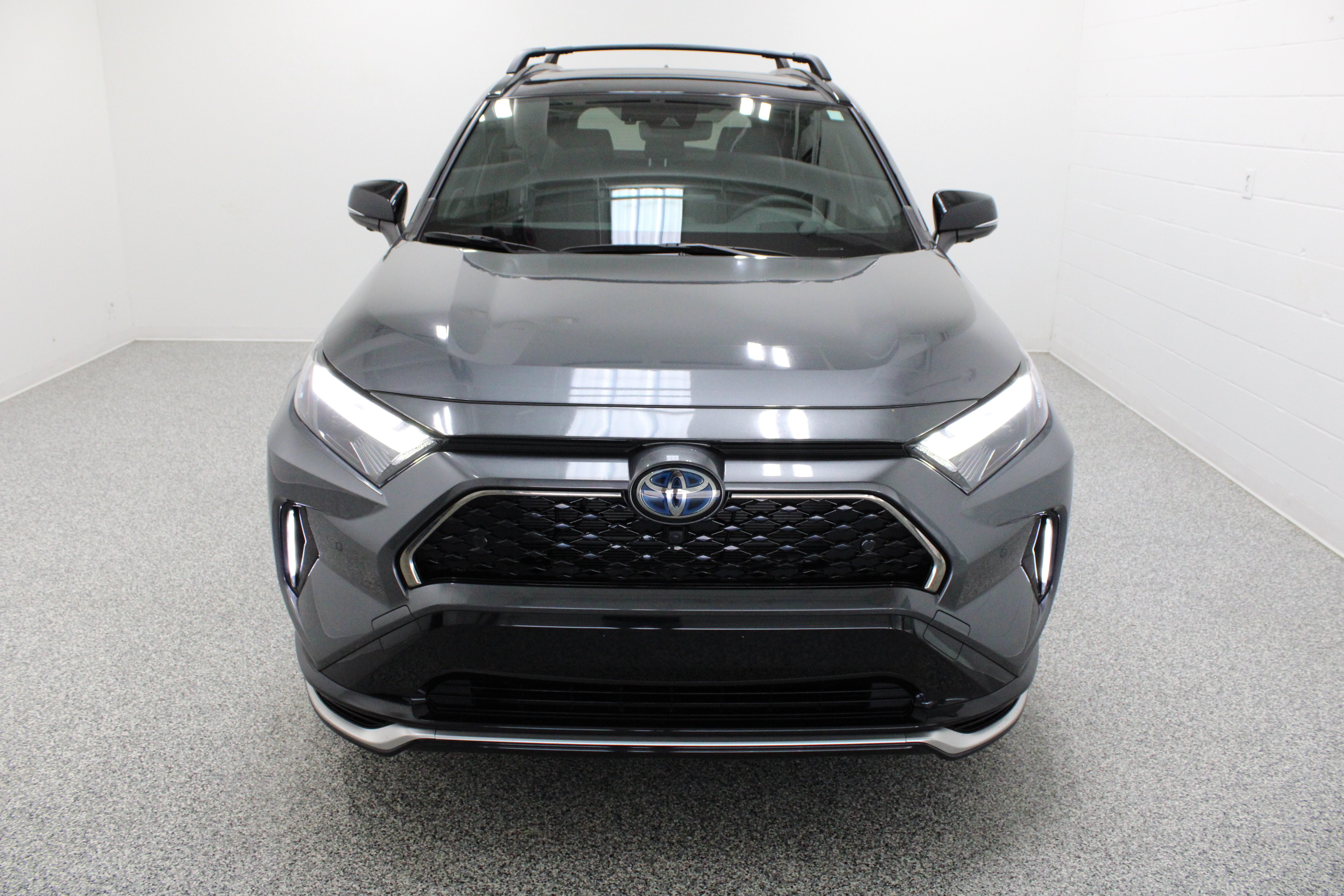 Used 2024 Toyota RAV4 XSE w/ Premium Package AWD/4WD image 3