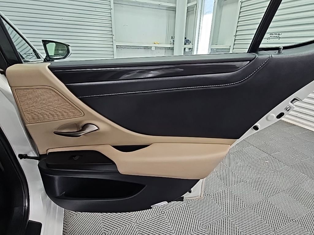 Used 2019 Lexus ES 350 image 37