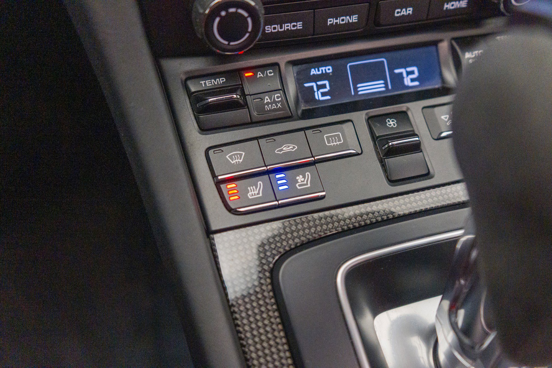 Used 2019 Porsche 911 Turbo w/ Light Design Package image 31