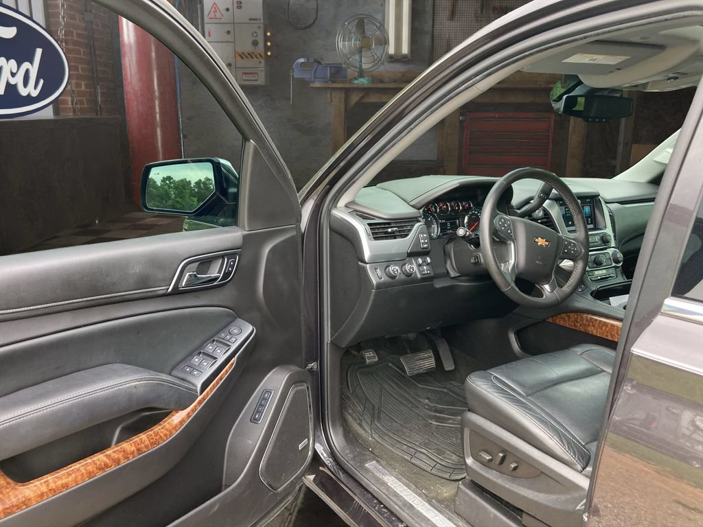 Used 2015 Chevrolet Tahoe LTZ AWD/4WD image 15