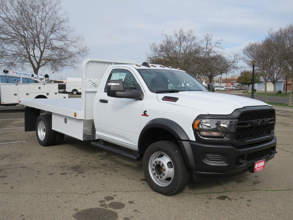 New 2023 RAM 4500 Tradesman RWD image 3