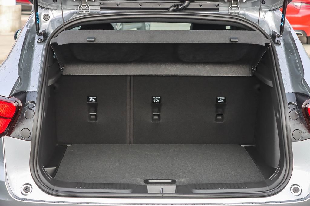 New 2026 Chevrolet Trax RS w/ Sunroof Package image 25