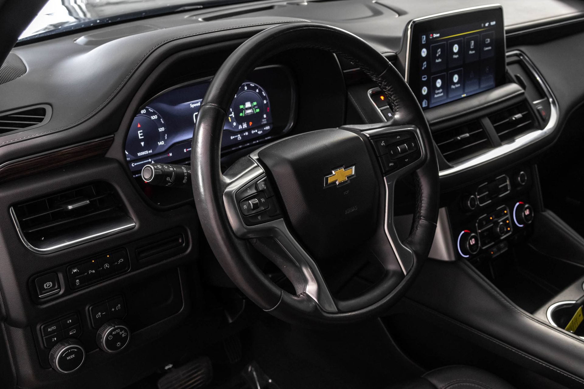 Used 2022 Chevrolet Suburban LT AWD/4WD image 36