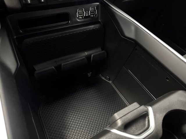 Used 2022 RAM 1500 Big Horn AWD/4WD image 39