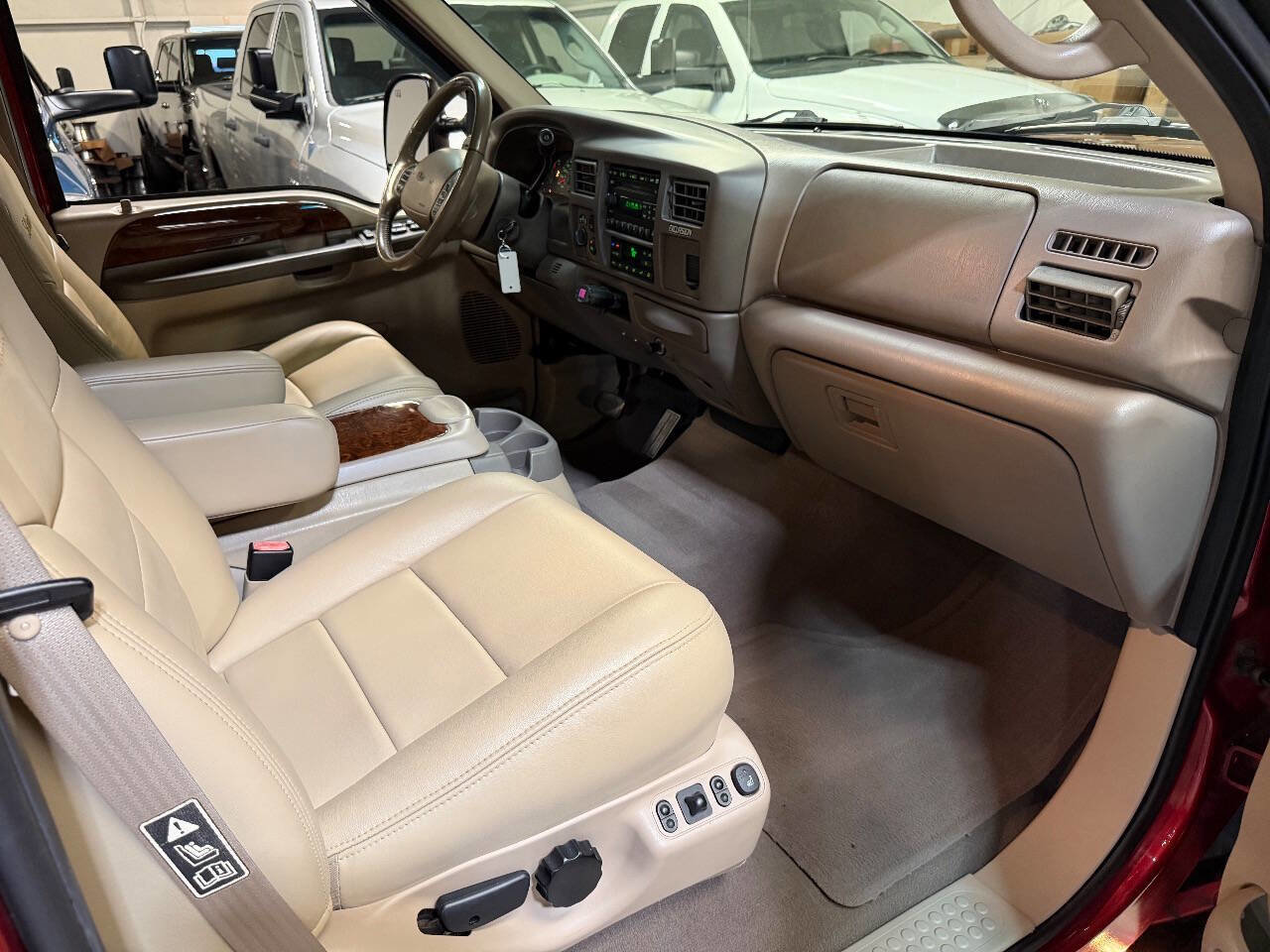 Used 2002 Ford Excursion Limited image 21