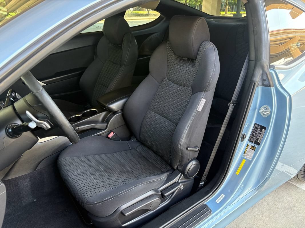 Used 2010 Hyundai Genesis 2.0T RWD image 19