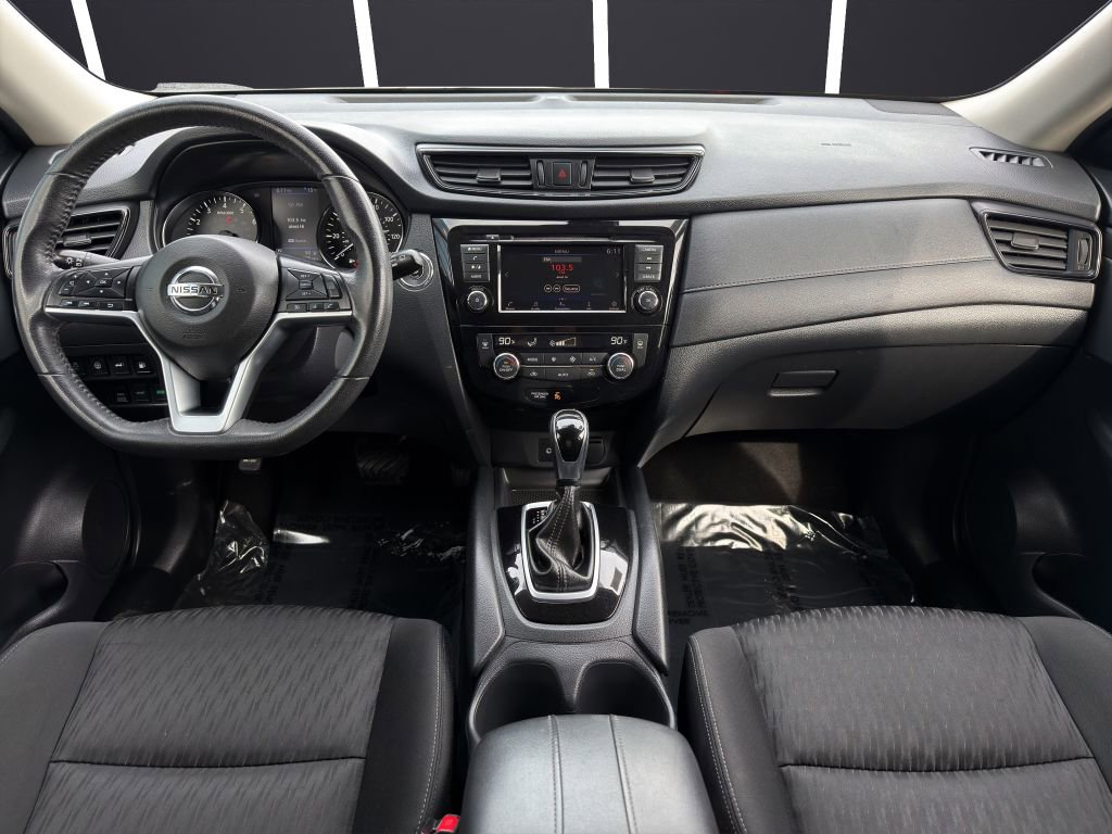 Used 2020 Nissan Rogue SV image 13