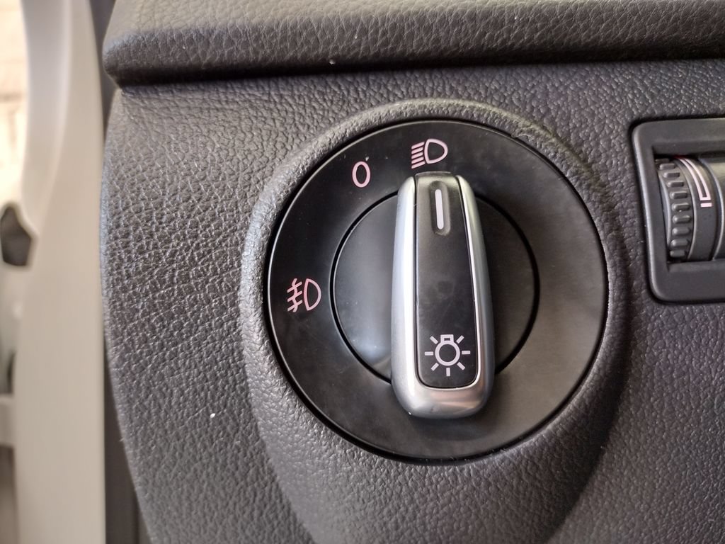 Used 2014 Volkswagen Tiguan SE AWD/4WD image 21