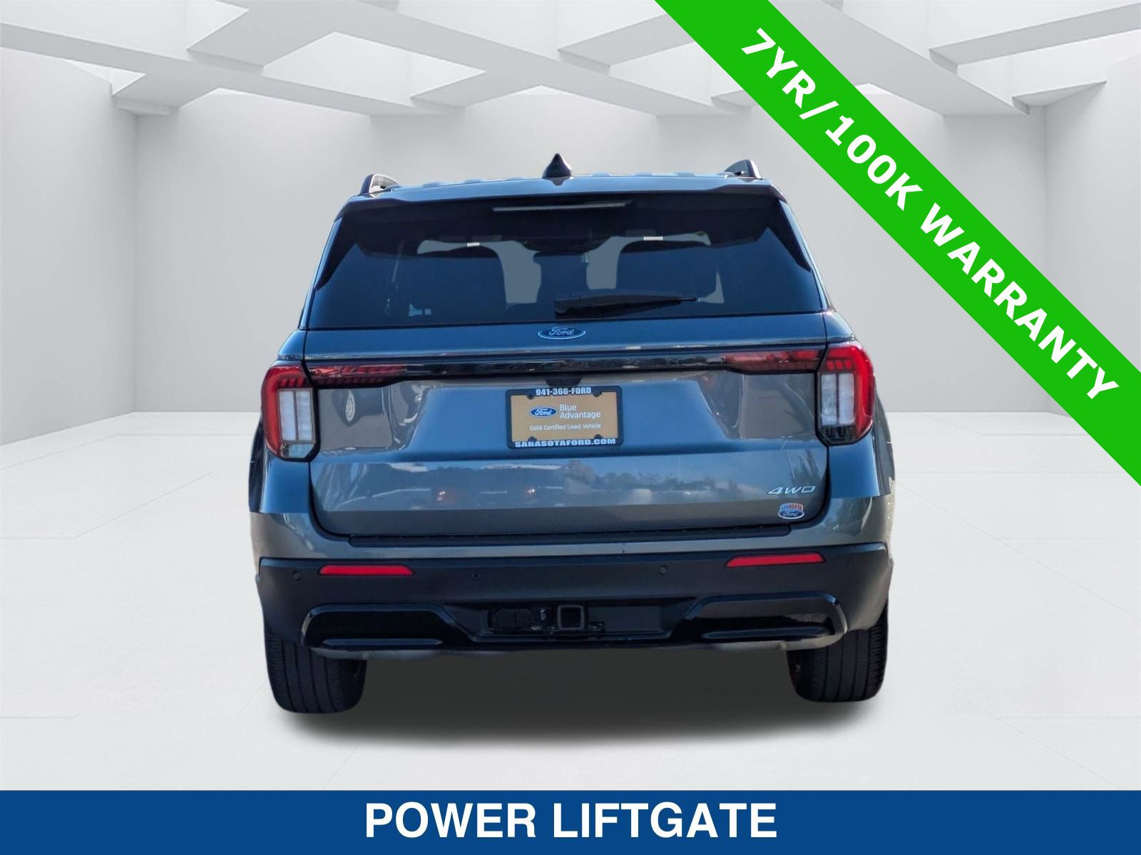 Certified 2025 Ford Explorer ST-Line w/ ST-Line Street Pack image 5