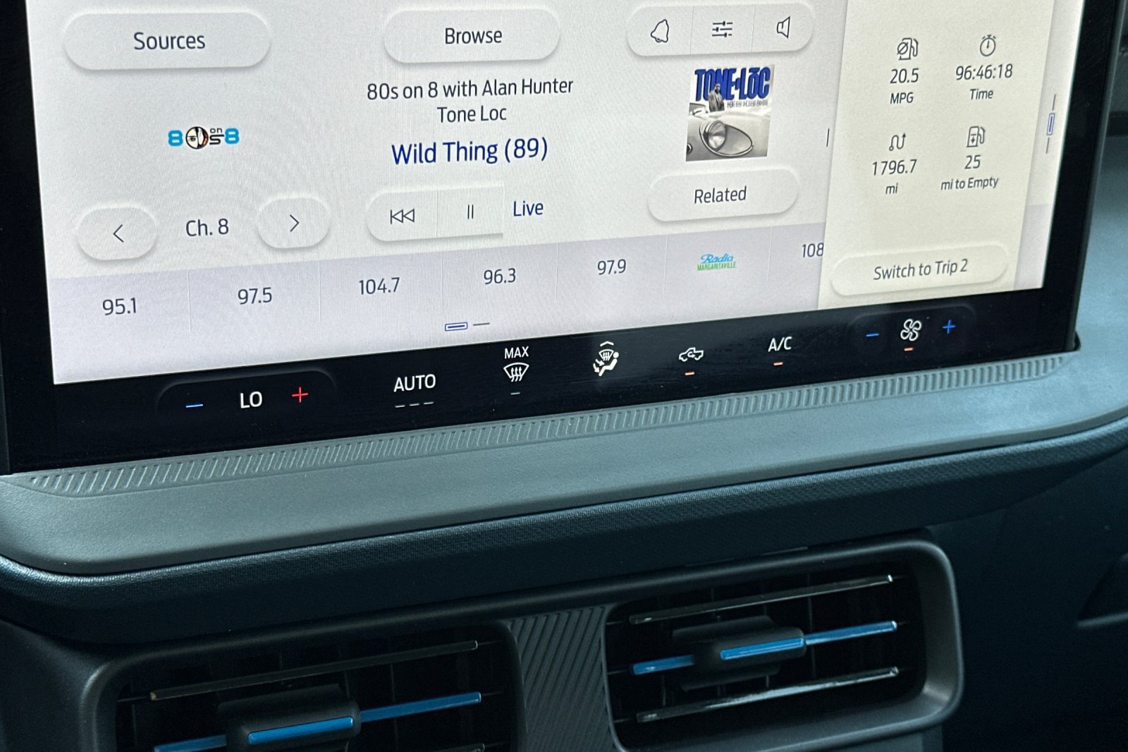 Used 2025 Ford Maverick Lobo AWD/4WD image 19