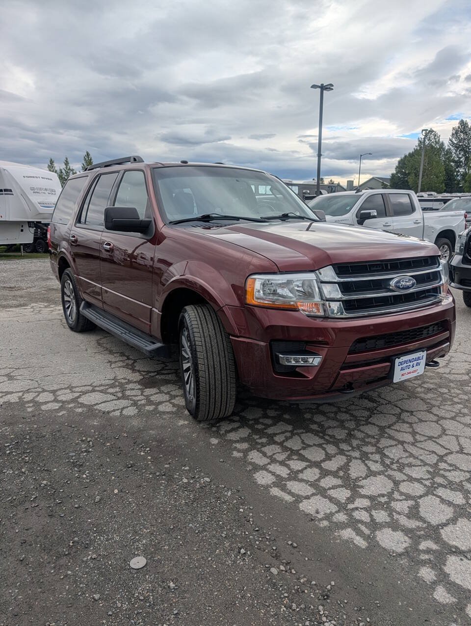 Used 2017 Ford Expedition XLT AWD/4WD image 7