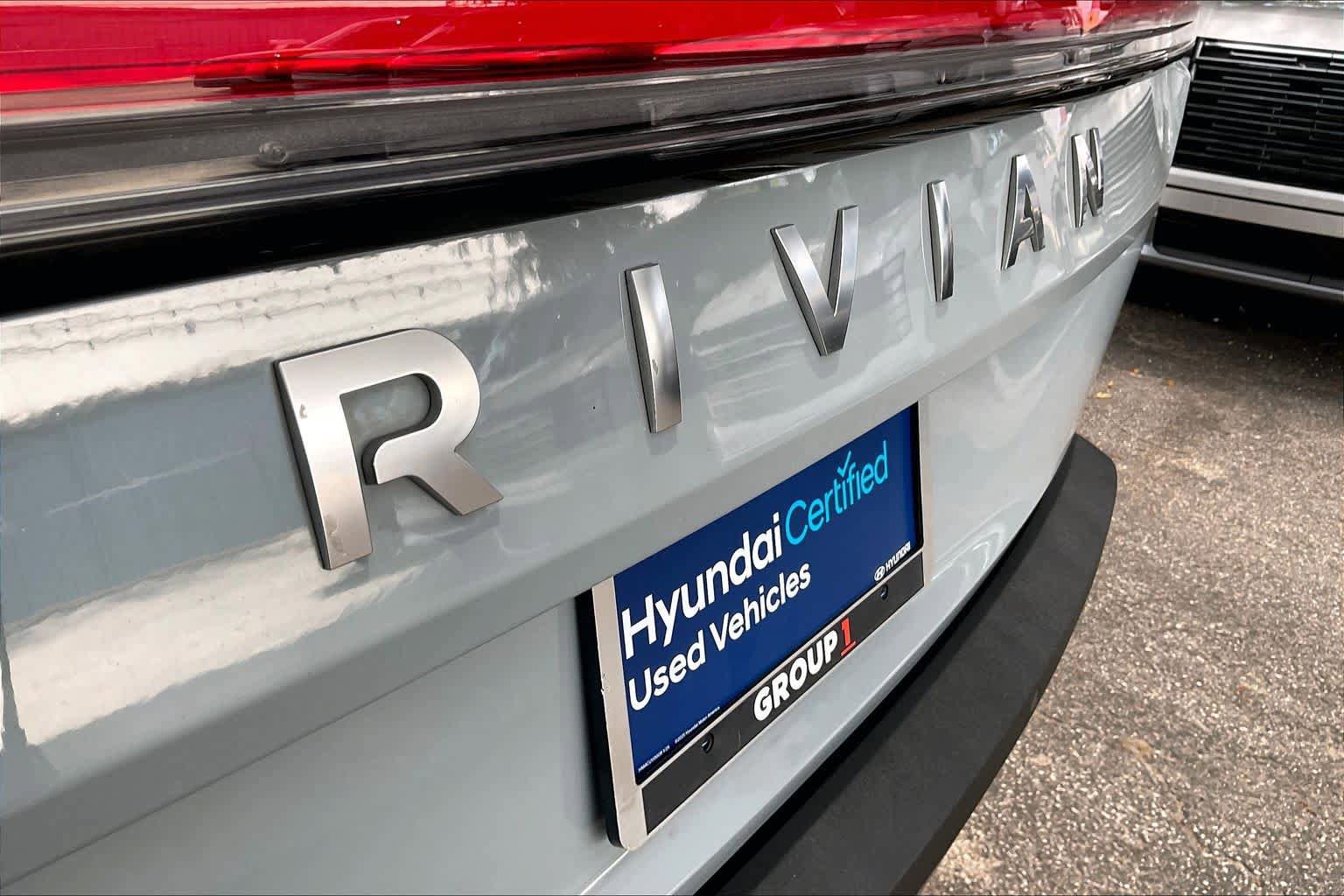 Used 2024 Rivian R1S Adventure AWD/4WD image 30