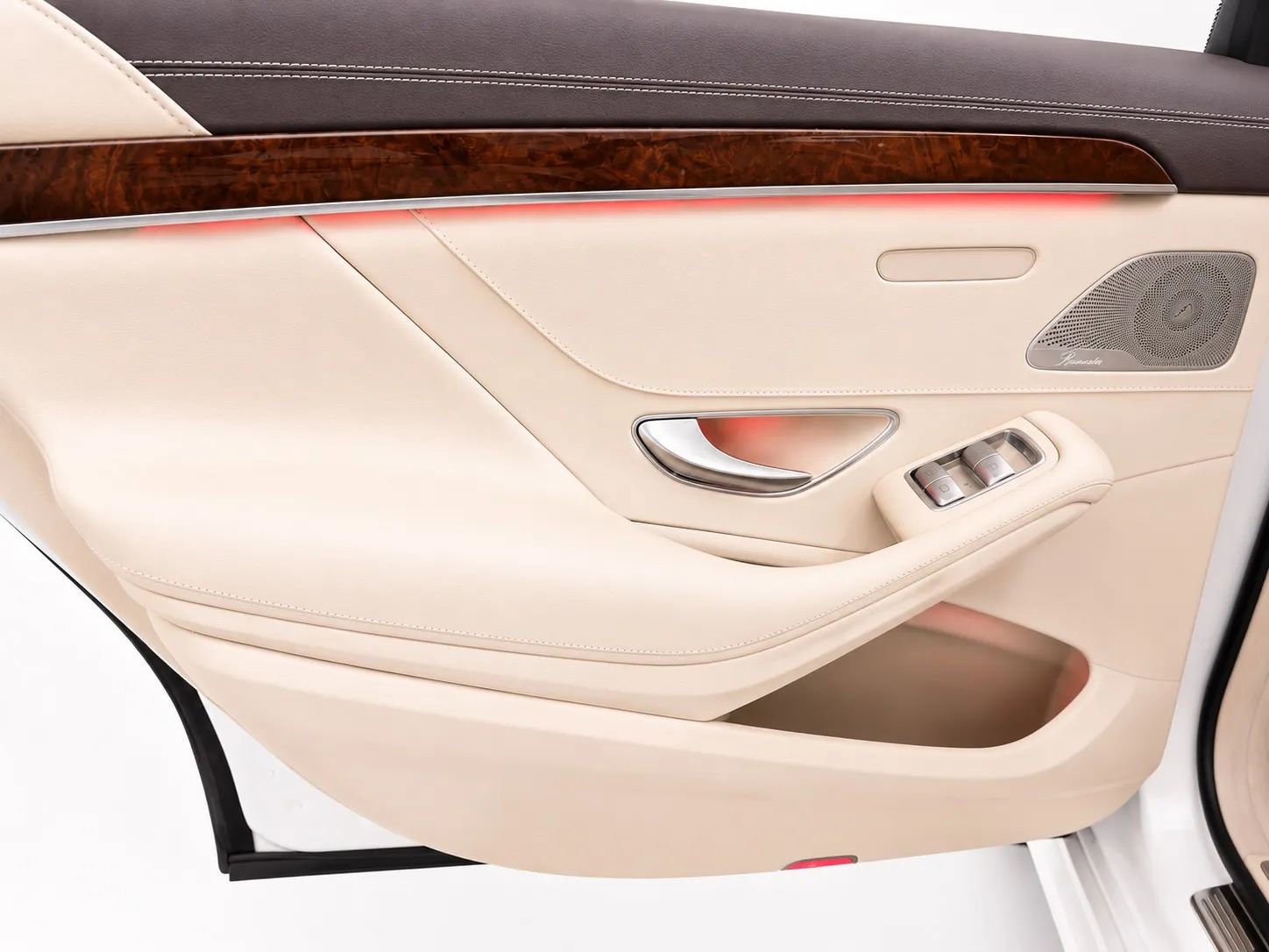 Used 2017 Mercedes-Benz S 550 Sedan image 15