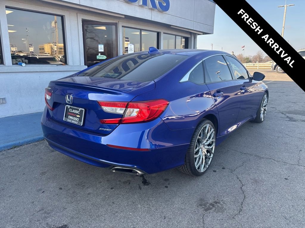 Used 2020 Honda Accord Sport image 2