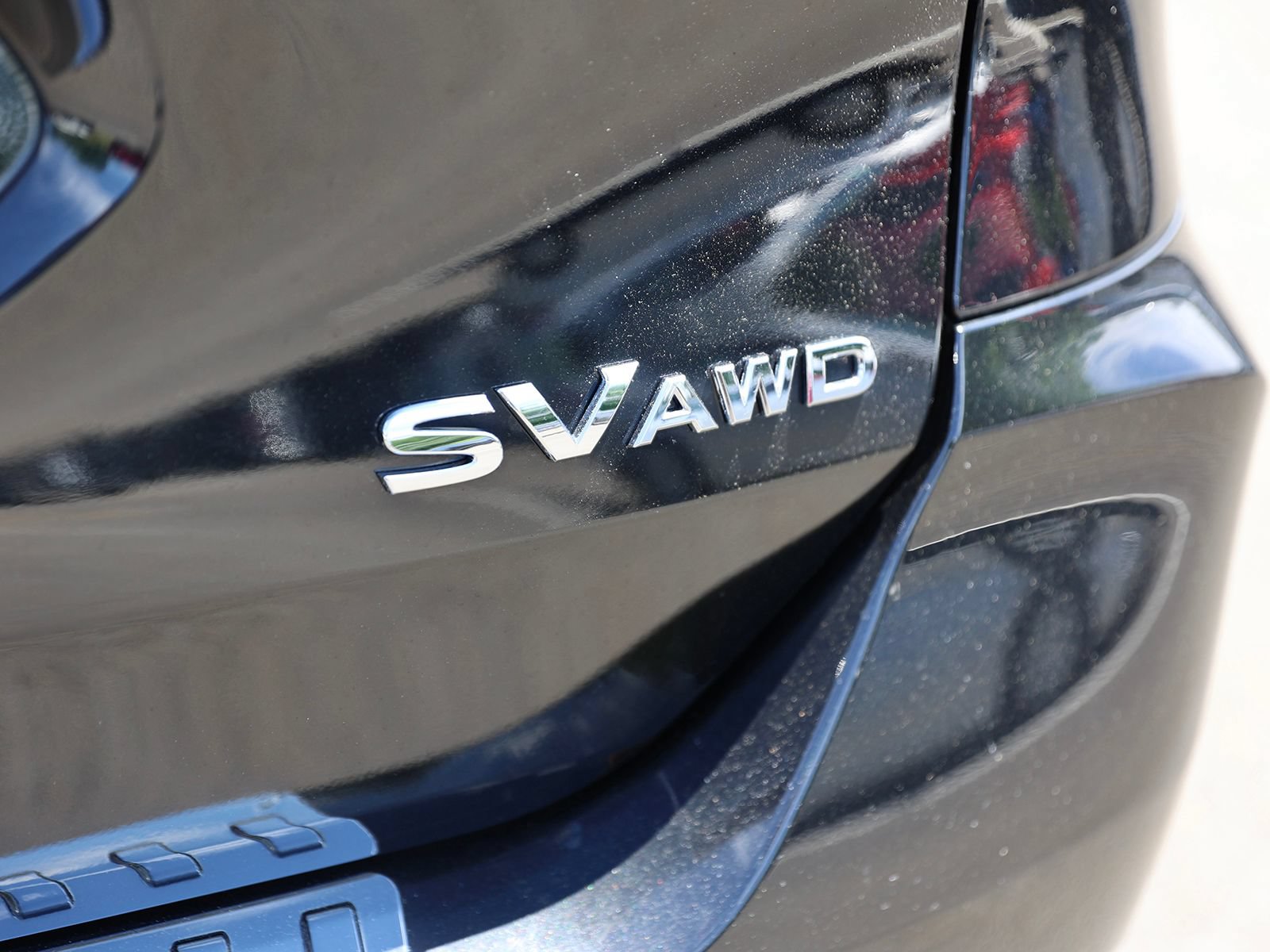 Used 2018 Nissan Rogue SV AWD/4WD image 10