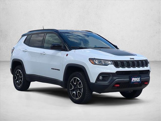 Used 2025 Jeep Compass Trailhawk w/ Trailer Tow Group image 3