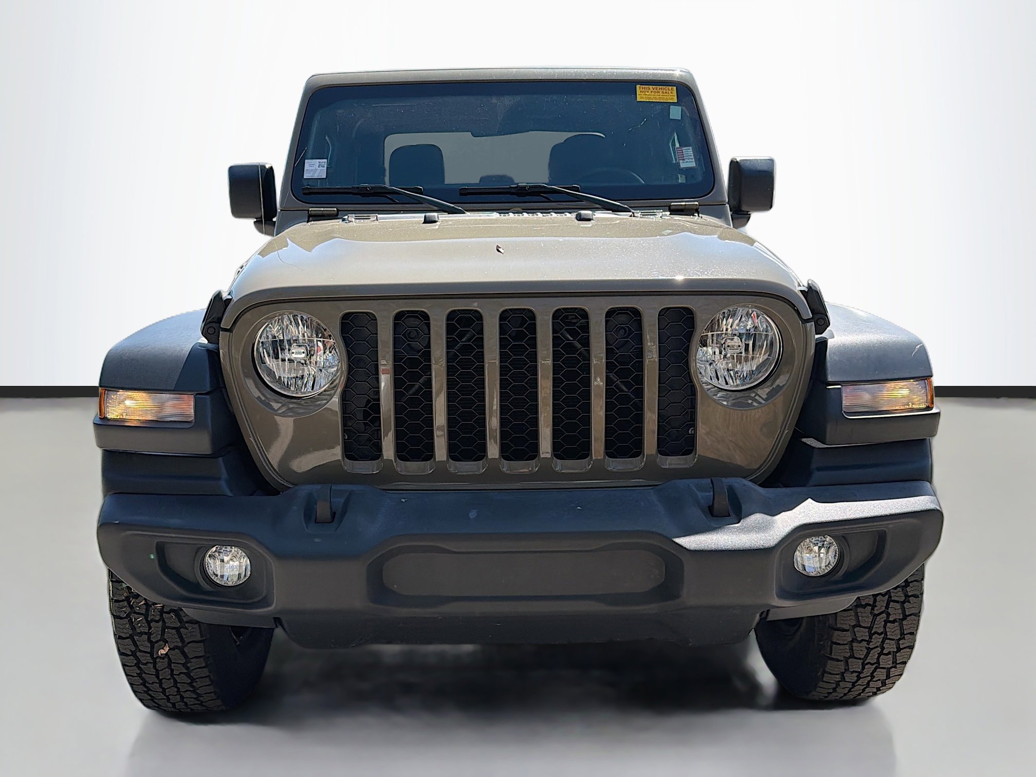 Used 2020 Jeep Gladiator Sport image 9