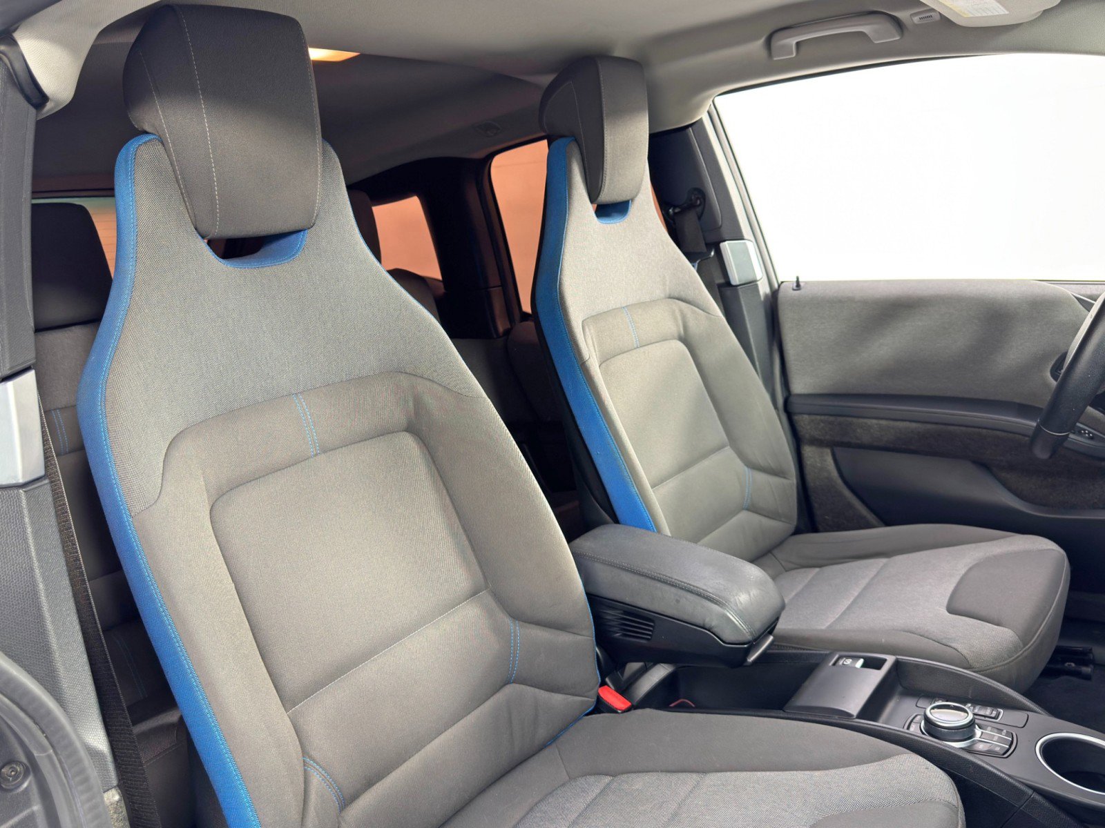 Used 2018 BMW i3 w/ Range Extender image 31