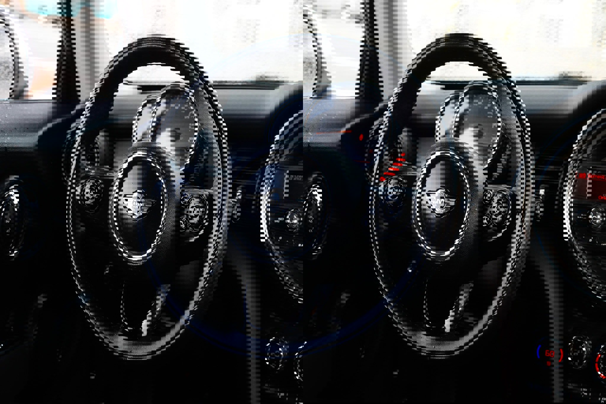 Used 2015 MINI Cooper 2-Door Hardtop image 33