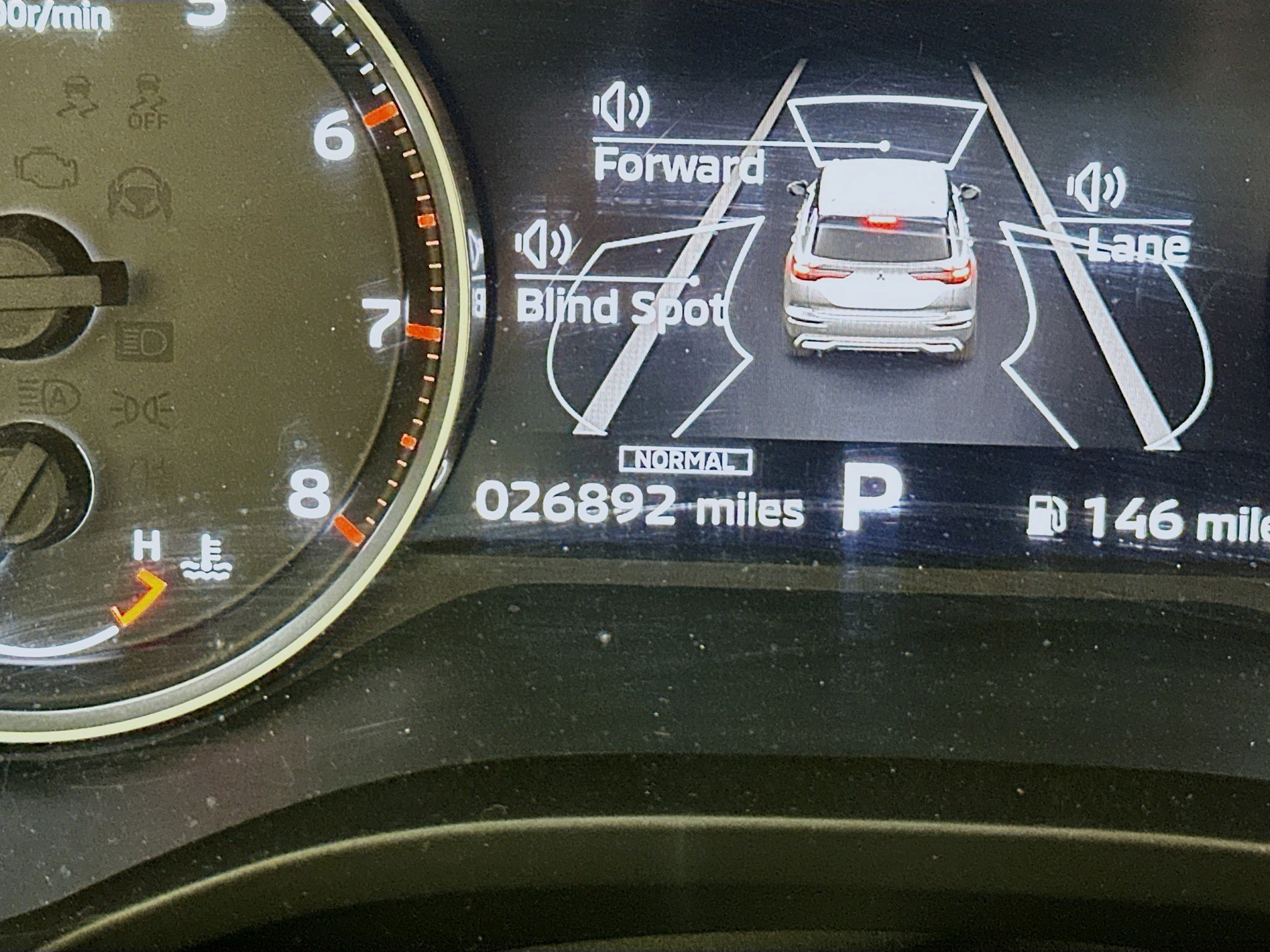 Used 2025 Mitsubishi Outlander SE AWD/4WD image 18