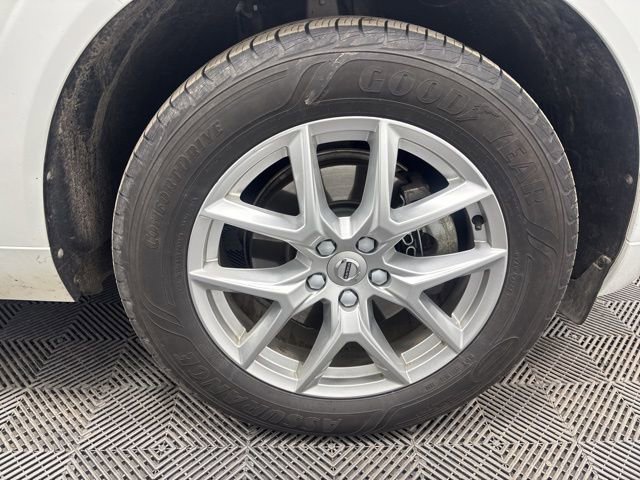 Used 2021 Volvo XC60 T5 Momentum image 7