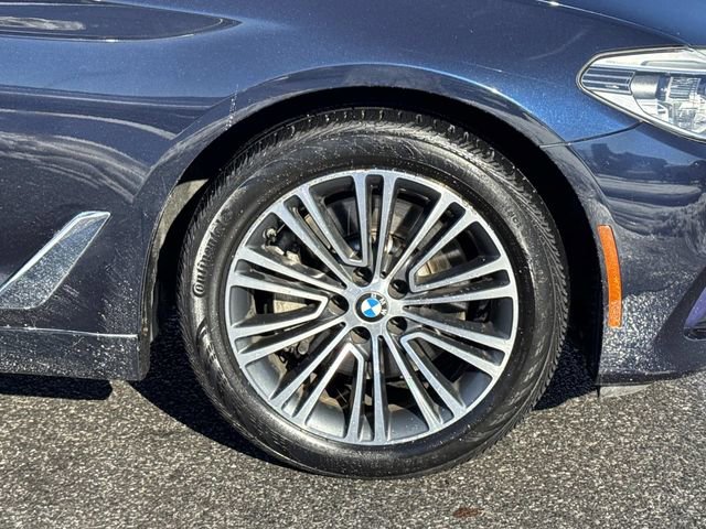 Used 2017 BMW 540i xDrive image 8