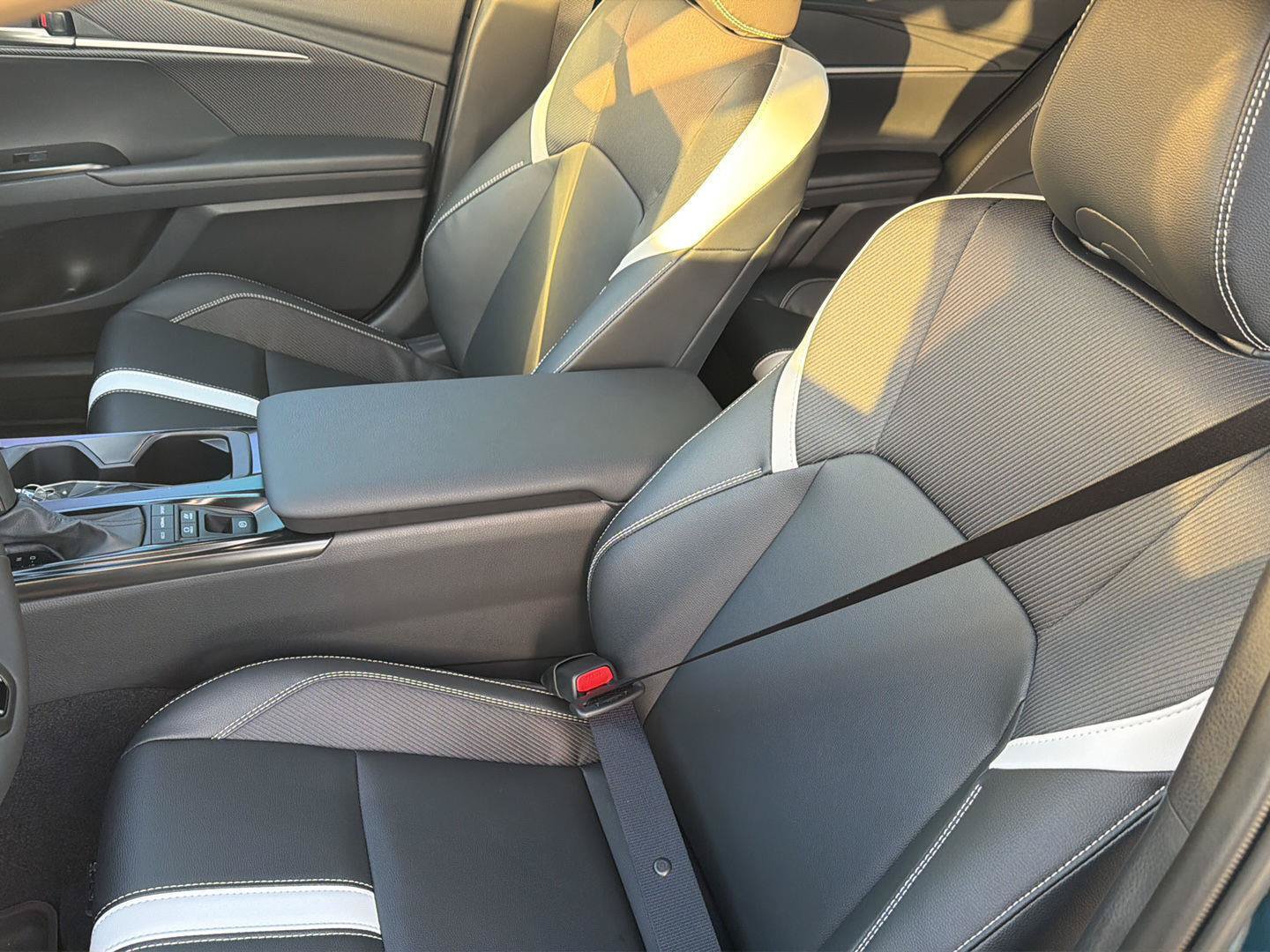 New 2026 Toyota Camry SE FWD image 28