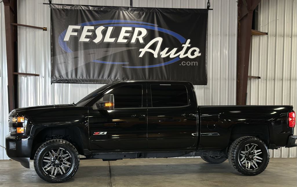 Used 2016 Chevrolet Silverado 2500 LT w/ Midnight Edition image 33