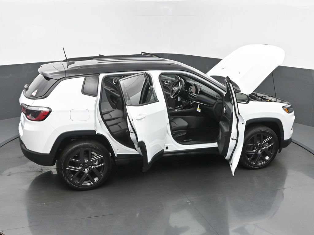New 2026 Jeep Compass Limited image 69