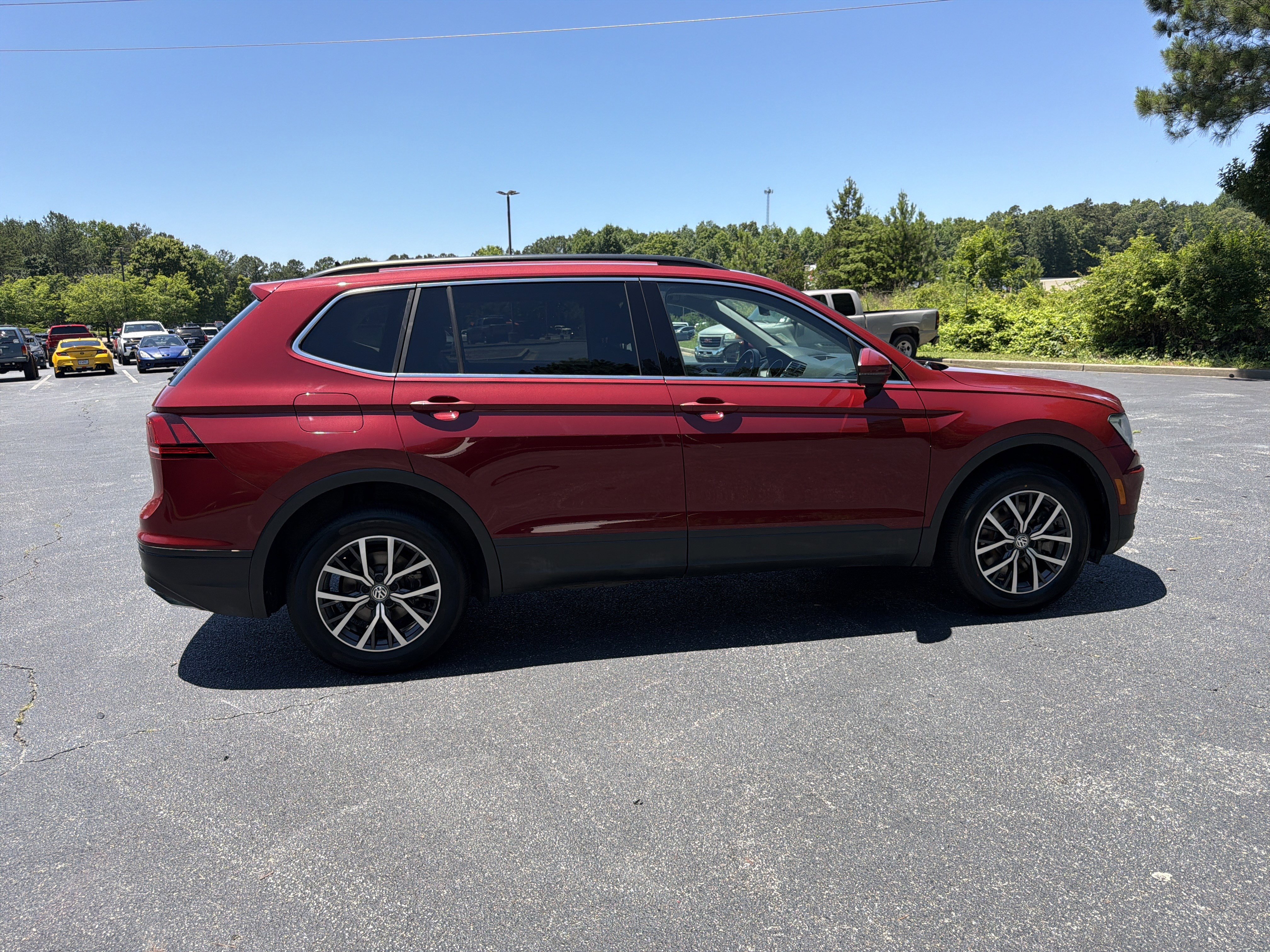 Used 2019 Volkswagen Tiguan SE FWD image 4
