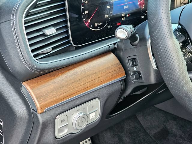 Certified 2025 Mercedes-Benz GLS 450 4MATIC w/ AMG Line Exterior image 18