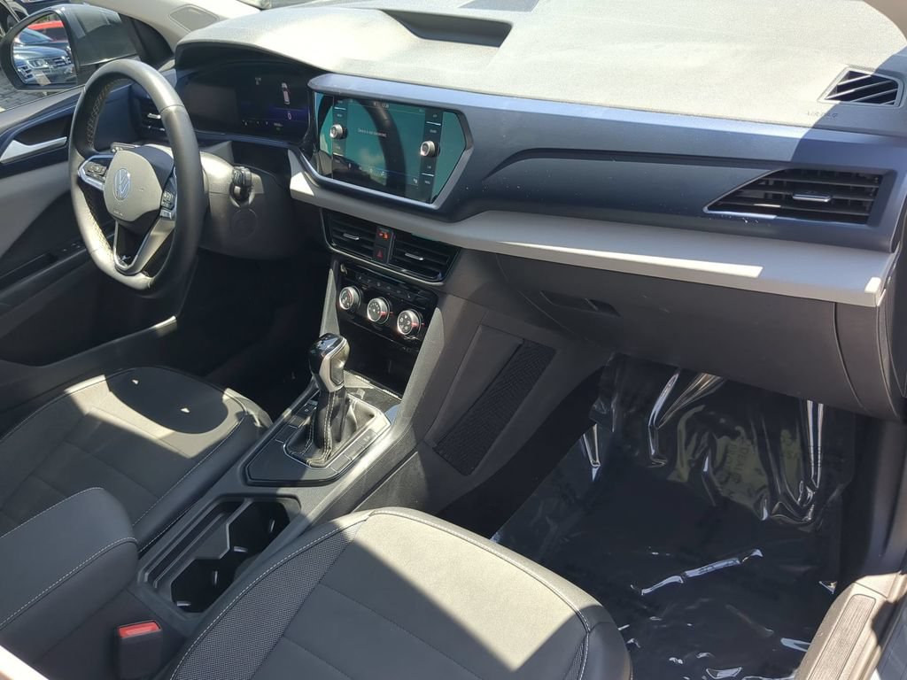 Certified 2023 Volkswagen Taos SE w/ Panoramic Sunroof Package FWD image 13