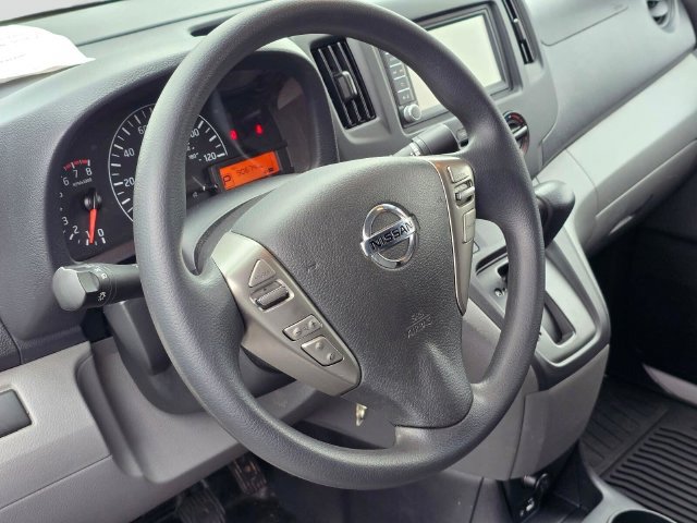 Used 2021 Nissan NV200 S FWD image 21