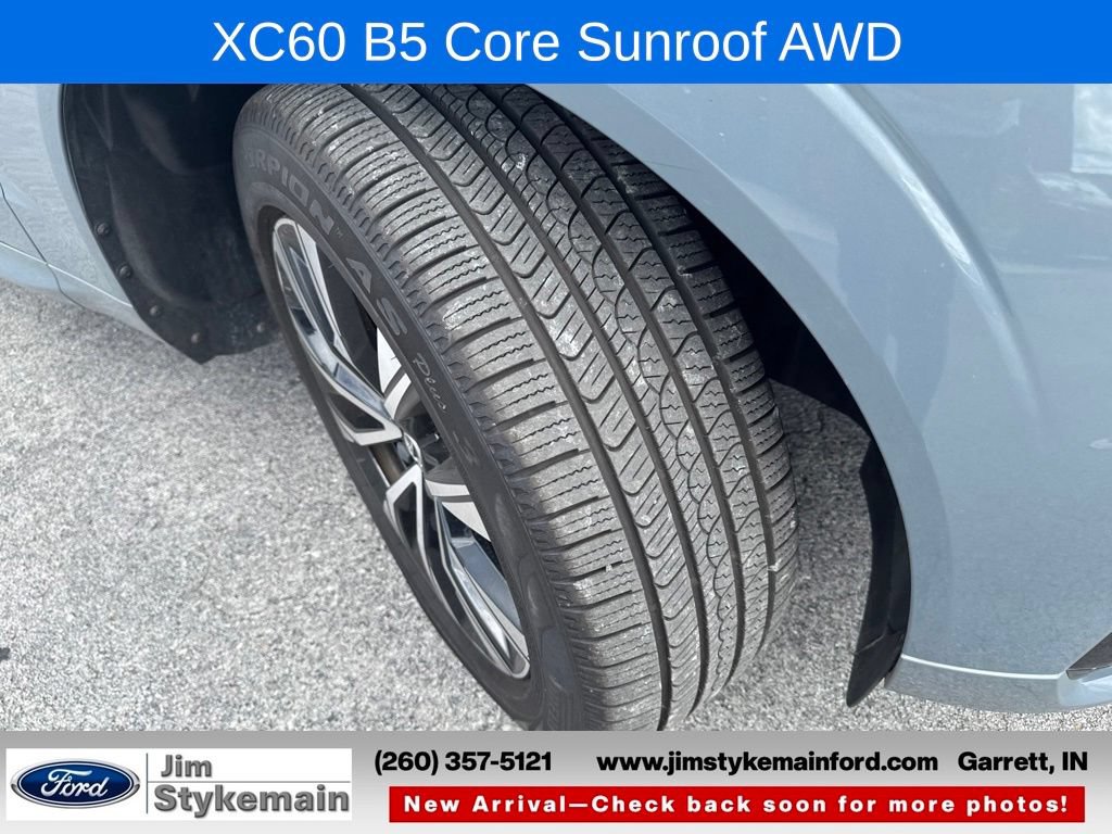 Used 2024 Volvo XC60 B5 Core w/ Protection Package Premier AWD/4WD image 4