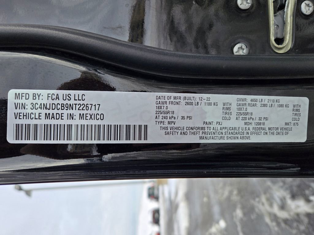 Used 2022 Jeep Compass Limited image 32