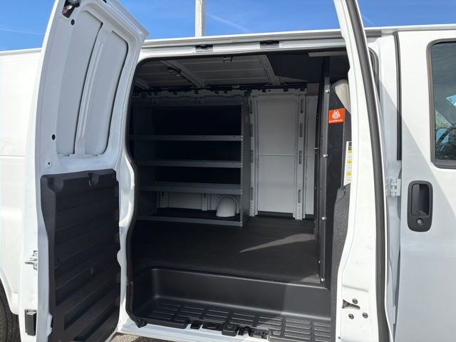 New 2025 Chevrolet Express 2500 Work Van 3D Extended Cargo Van w/ Driver Convenience Package RWD image 20
