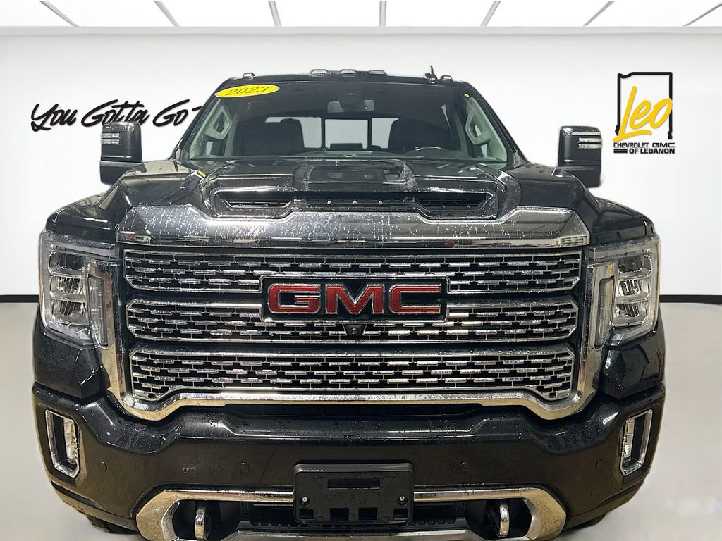 Used 2023 GMC Sierra 2500 Denali image 2