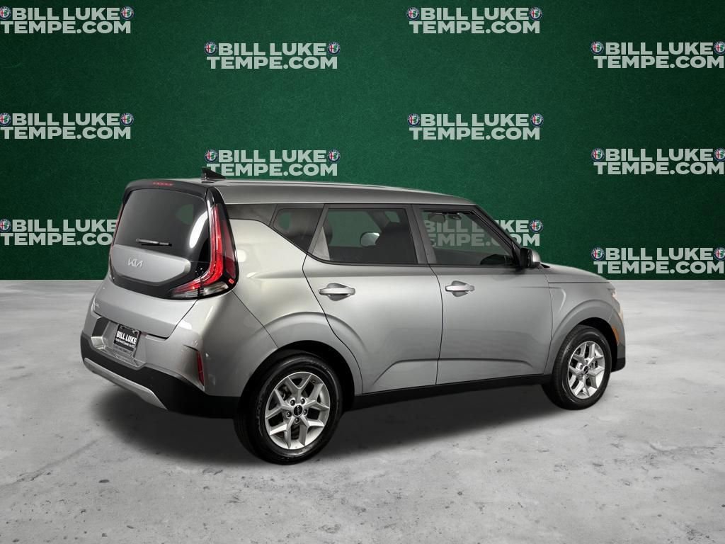 Used 2025 Kia Soul LX w/ LX Technology Package image 7