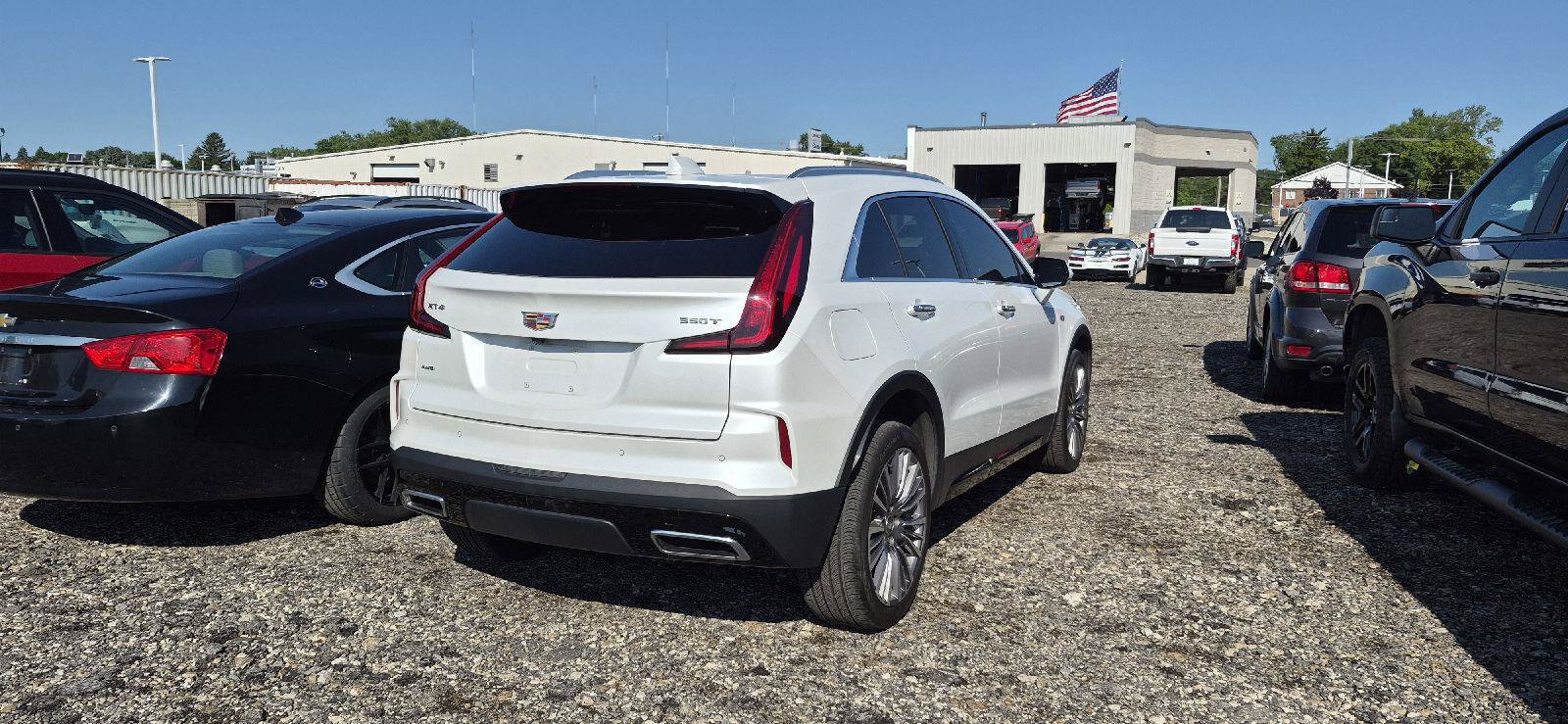 Used 2024 Cadillac XT4 Premium Luxury AWD/4WD image 3