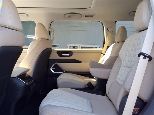 New 2026 Nissan Armada Platinum image 10