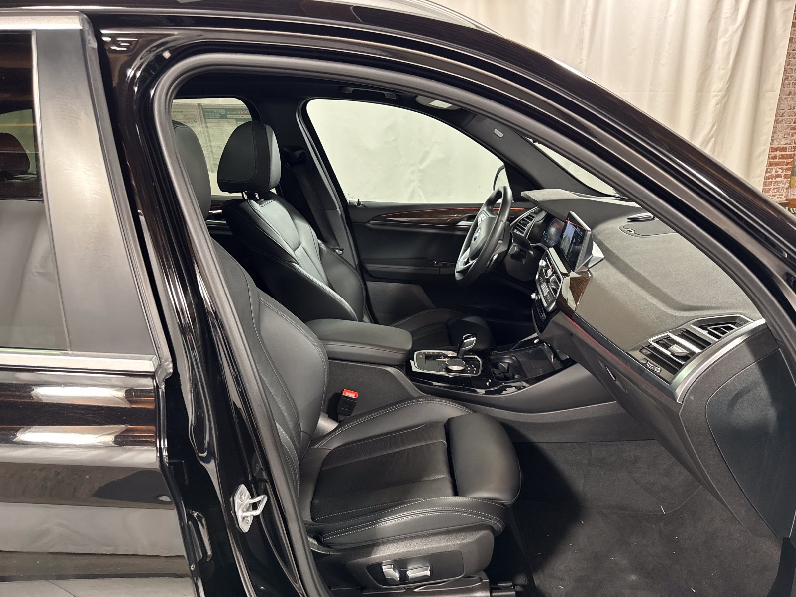 Used 2023 BMW X3 xDrive30i AWD/4WD image 29