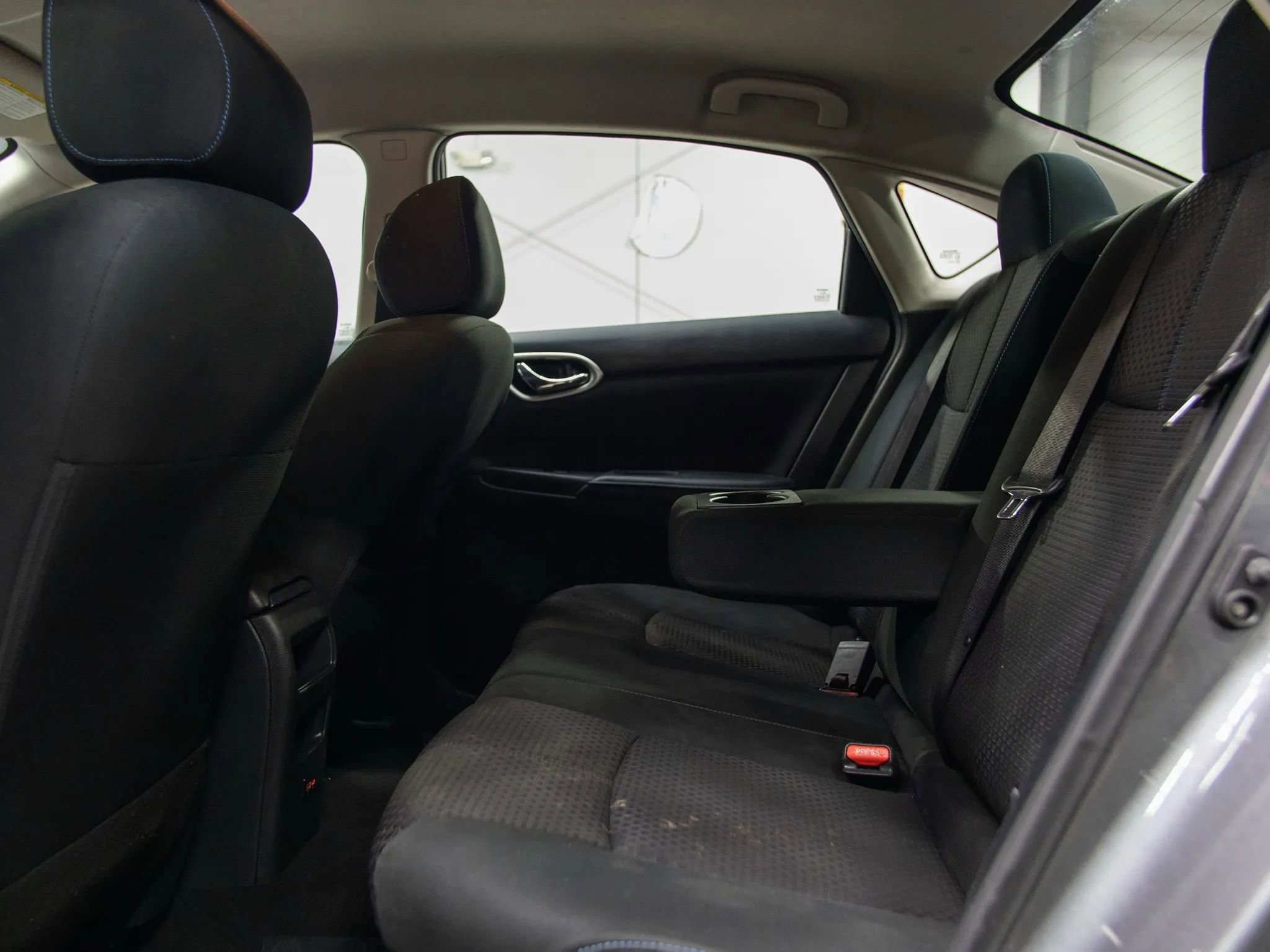 Used 2019 Nissan Sentra SR FWD image 25