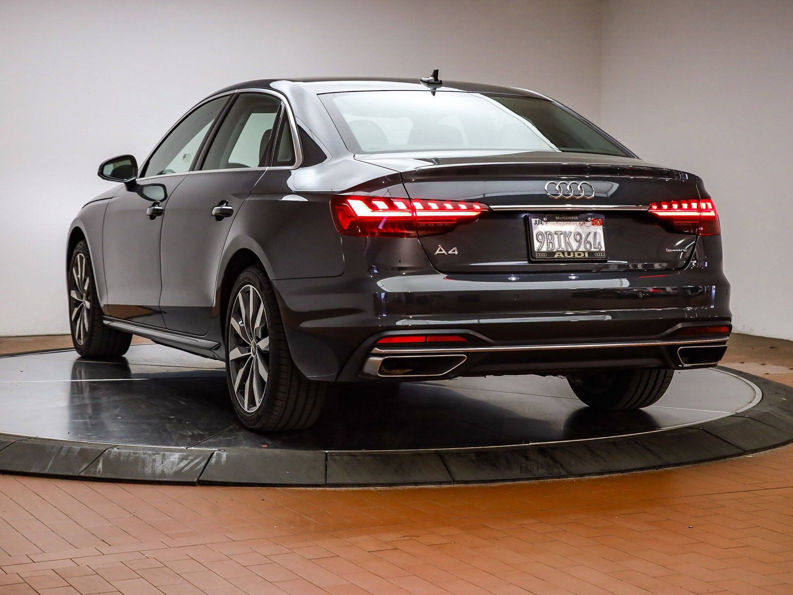 Used 2022 Audi A4 2.0T Premium Plus w/ Premium Plus Package image 9