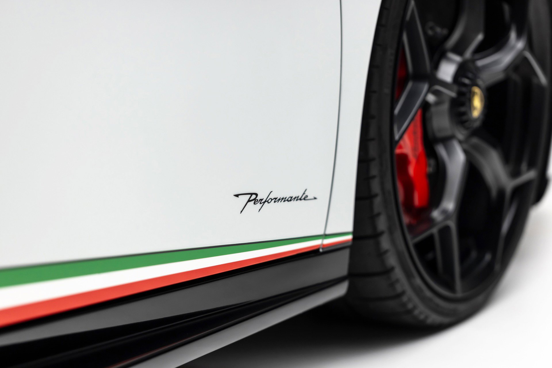 Used 2019 Lamborghini Huracan Performante image 27